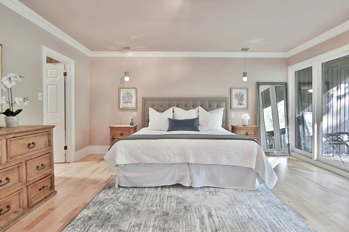 bedroom-owner-reality.webp home clean and ready to sell